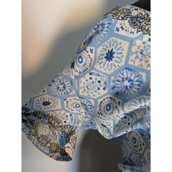 Lovers & Friends V-Neck Boho Mini Dress Blue & White Floral Print, SIze M - Picture 7 of 10